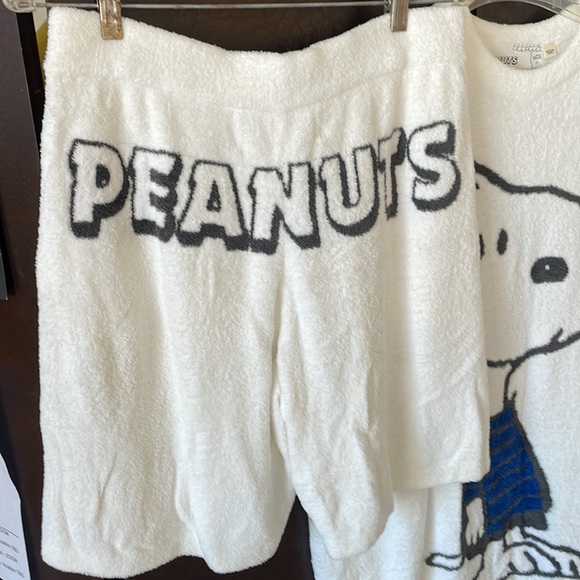 NWT Gelato Pique Snoopy Men’s top and shorts - Picture 5 of 9